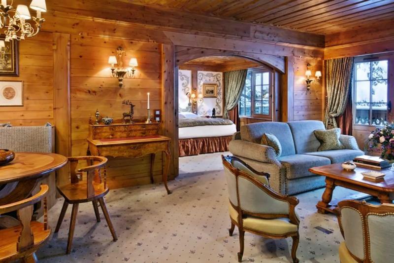 2 Bedroom Ski Run Side Suite