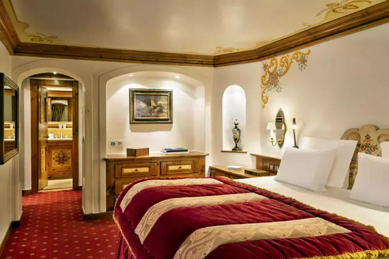 1 Bedroom Suite