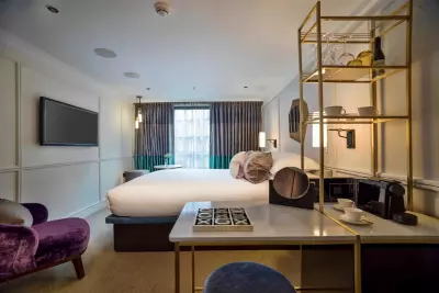 Deluxe City View Room