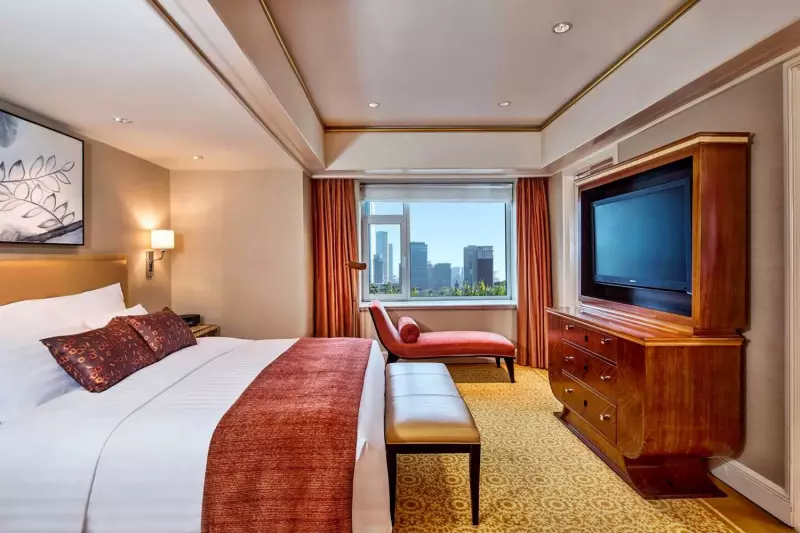St Regis Suite