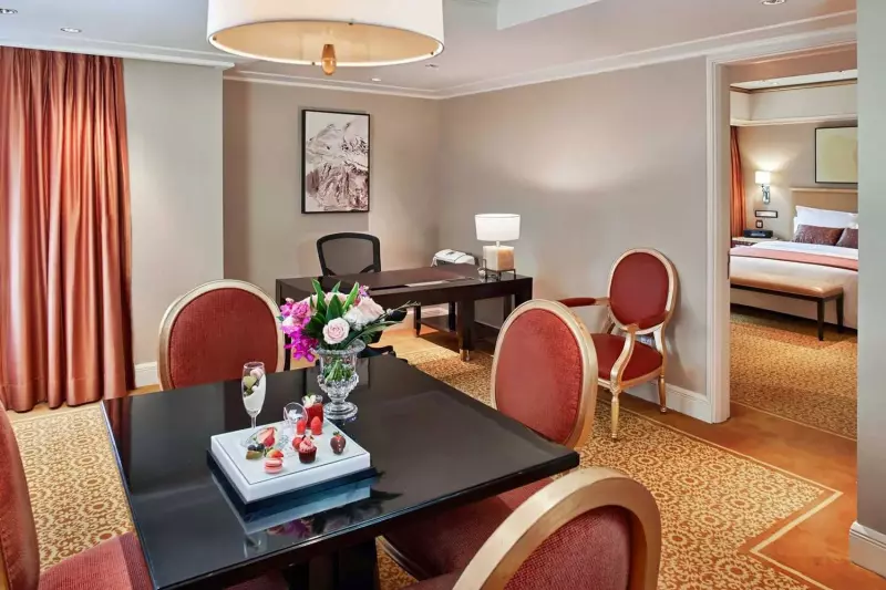 Ambassador Suite 
