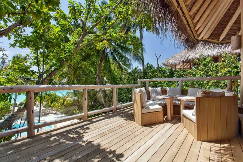 Crusoe Pool Suite