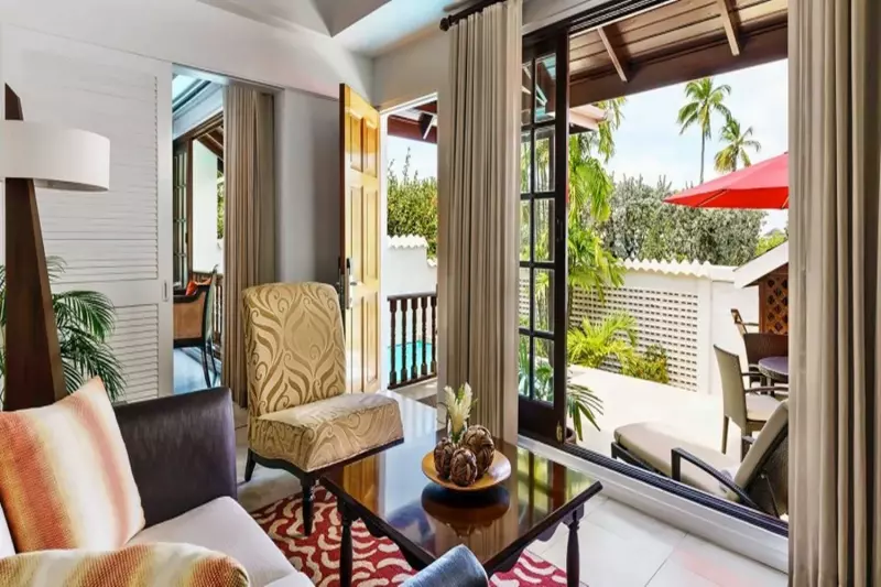 Royal Collection Pool Suite