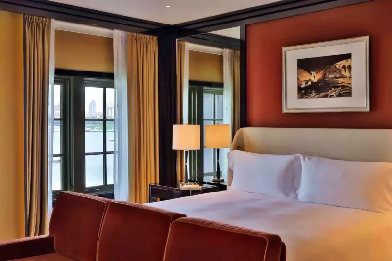 Corner City View Junior Suite