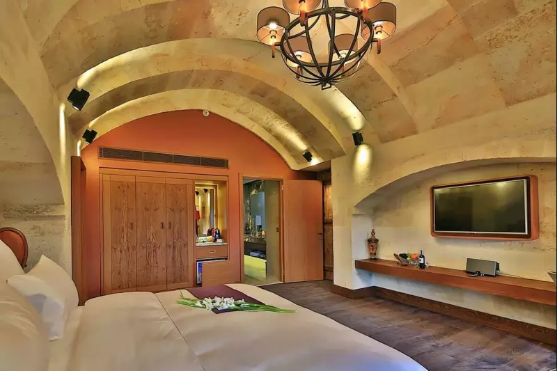 Inara Deluxe Suite