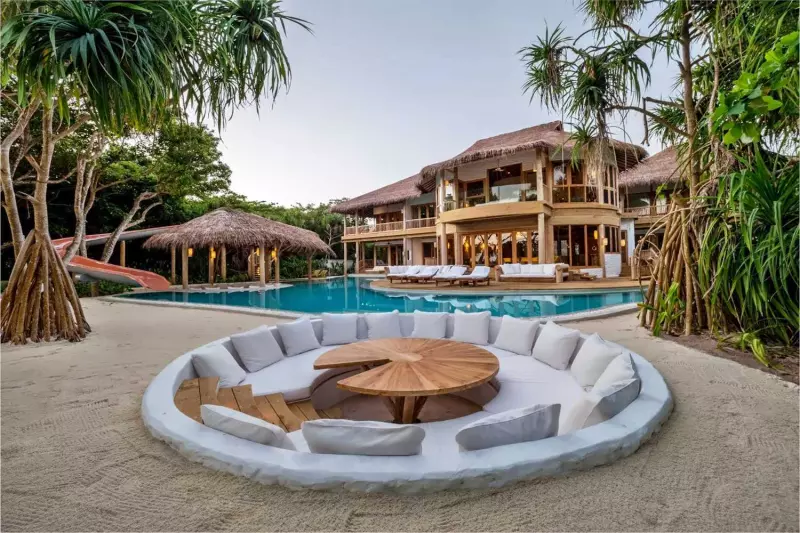 5 Bedroom Residence Villa 37