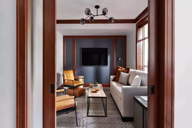 2 Bedroom Townhouse Suite