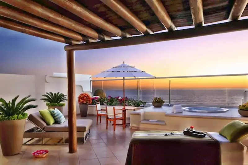 Grand Terrace Adults Only Suite 