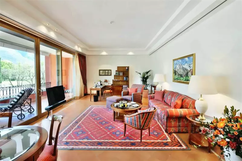 2 Bedroom Luxury Master Suite 
