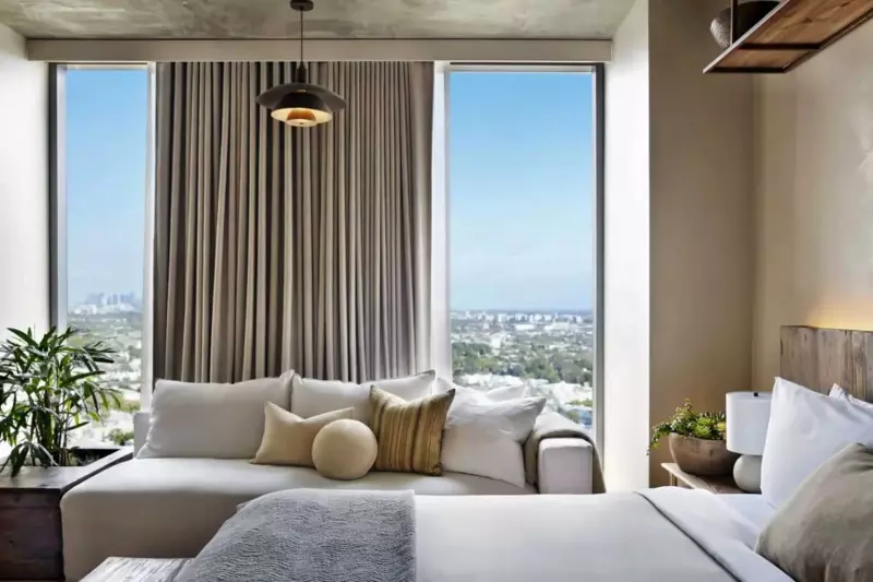 2 Bedroom Suite & Connecting Skyline Room