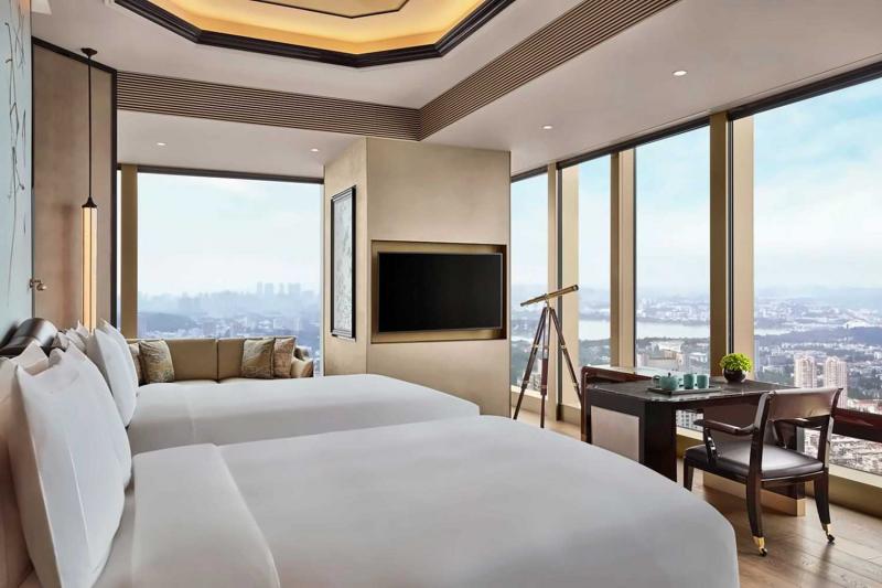 Premier Room