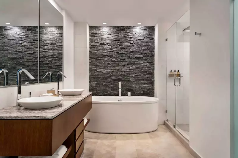 Executive Partial Ocean View Suite