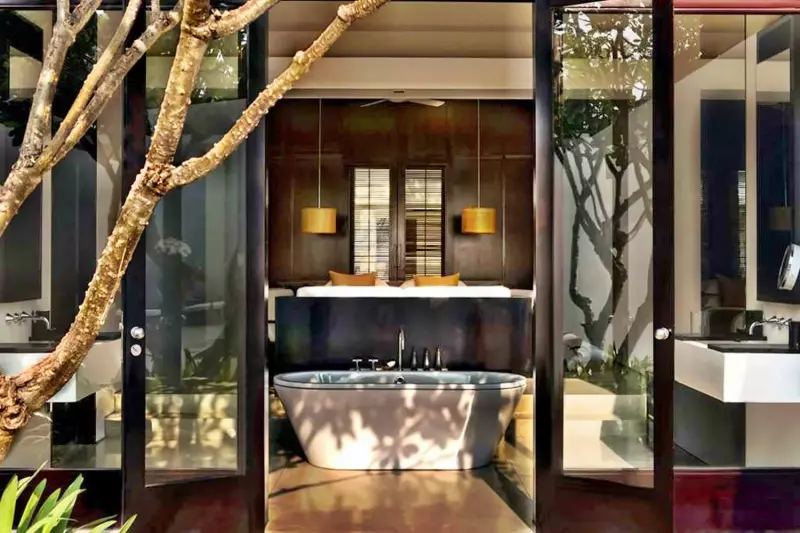 Courtyard Suite