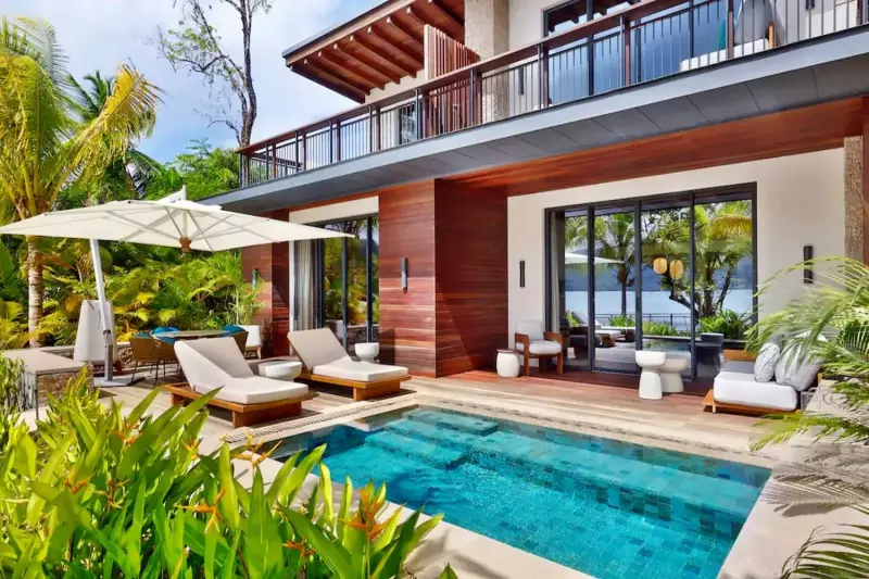 3 Bedroom Bay Pool House
