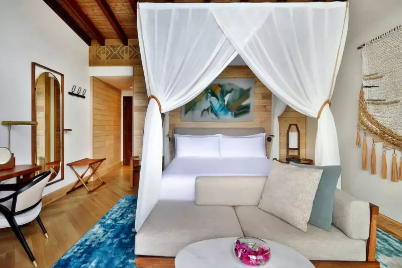 4 Bedroom Bay House