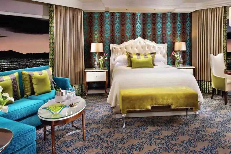 Salone Strip View Suite