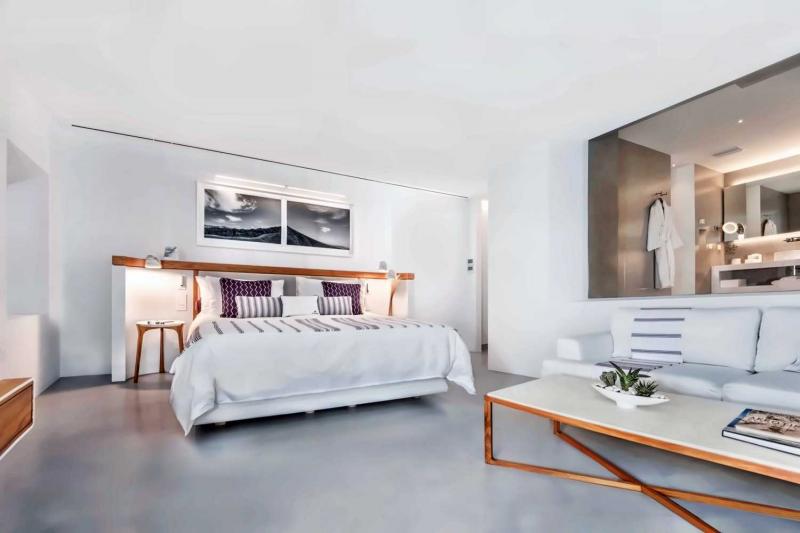 Grace Pool Suite