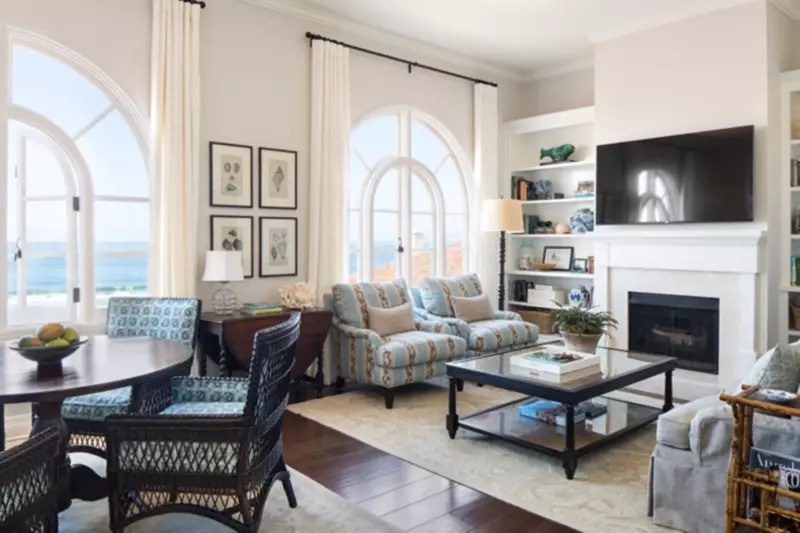 Penthouse Suite III