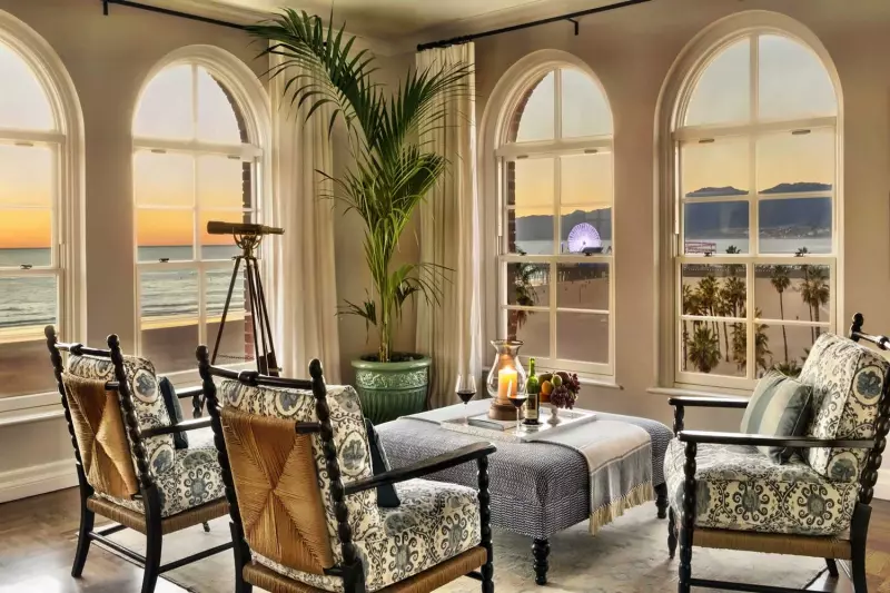 Pacific View Suite