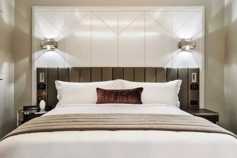 Deco Room