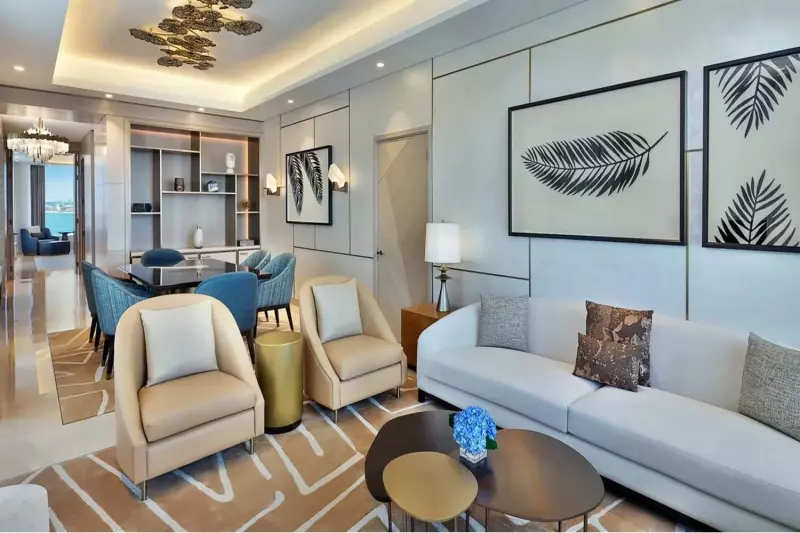 Astor Sea View Suite