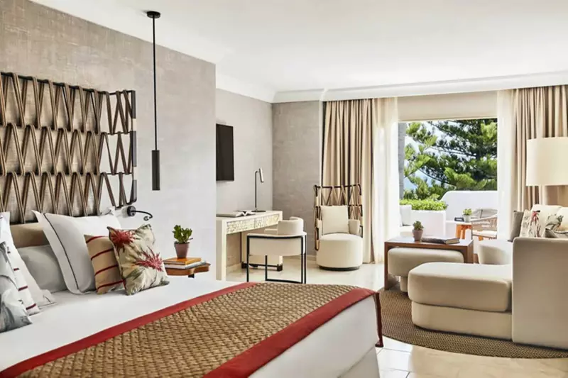 Partial Sea View Grand Junior Suite