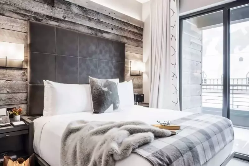 Colter Suite