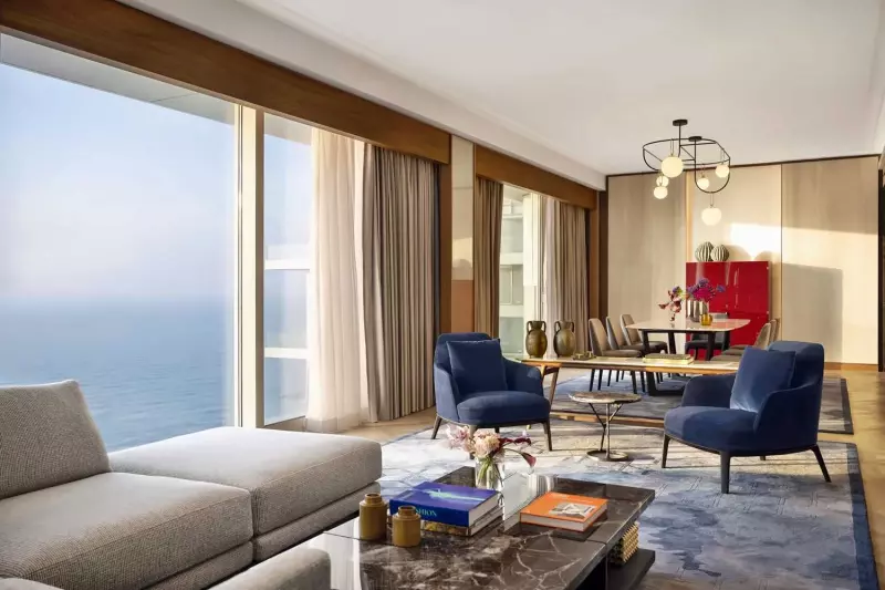 Royal Panoramic Sea View Suite
