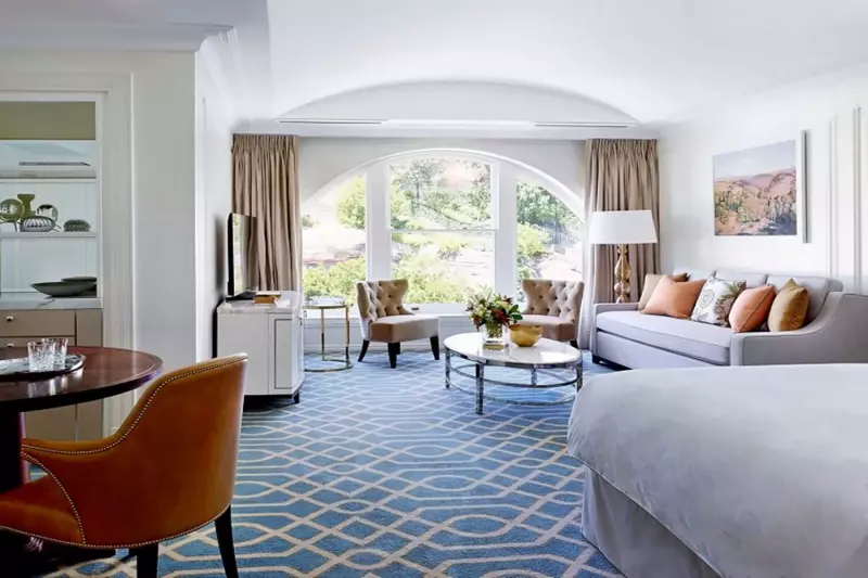 Junior City View Terrace Suite