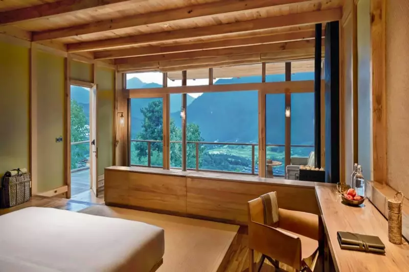 Upper Lodge Suite 