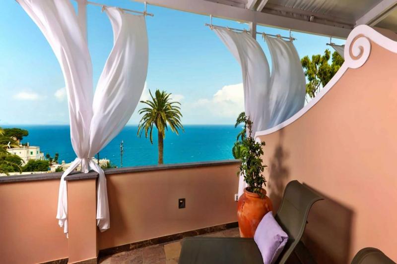 Sea View Terrace Suite
