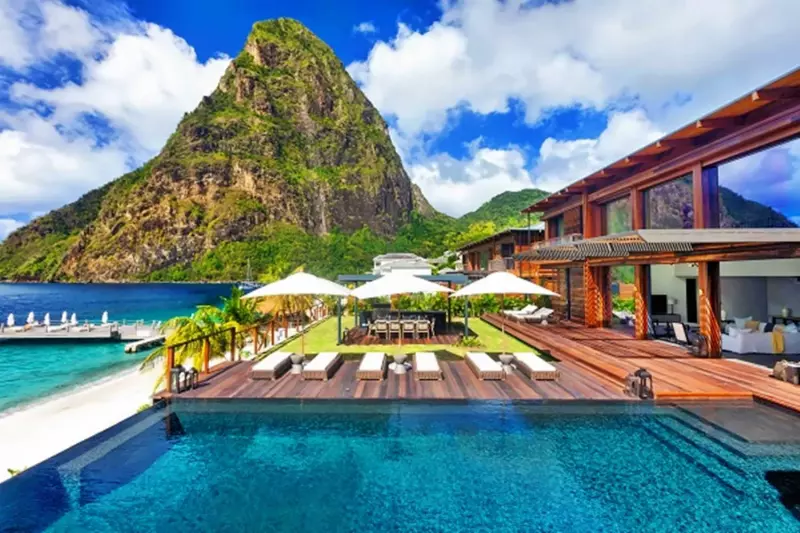 4 Bedroom Beachfront Collection Villa