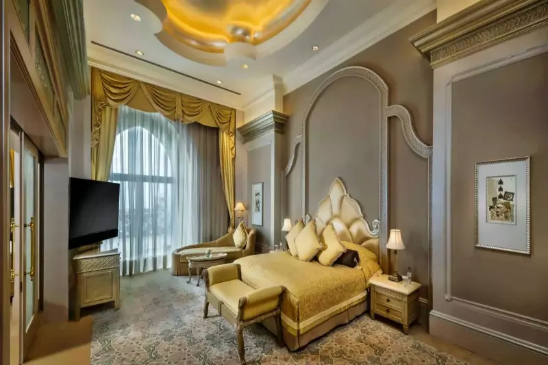 Deluxe Palace Suite