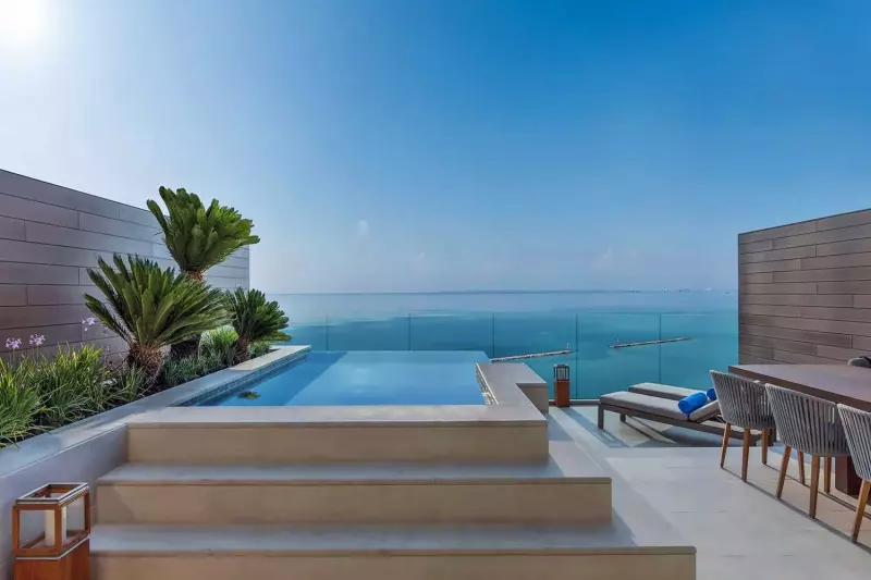 Penthouse Sea View Private Pool Duplex Suite