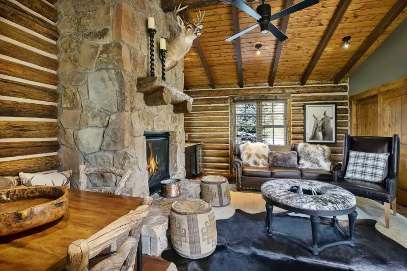 Peryam Cabin