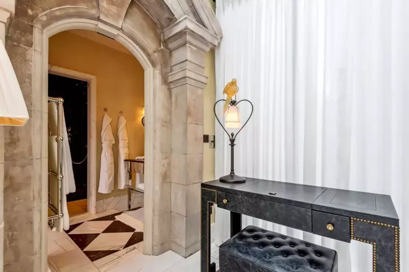 Bell Tower Junior Suite
