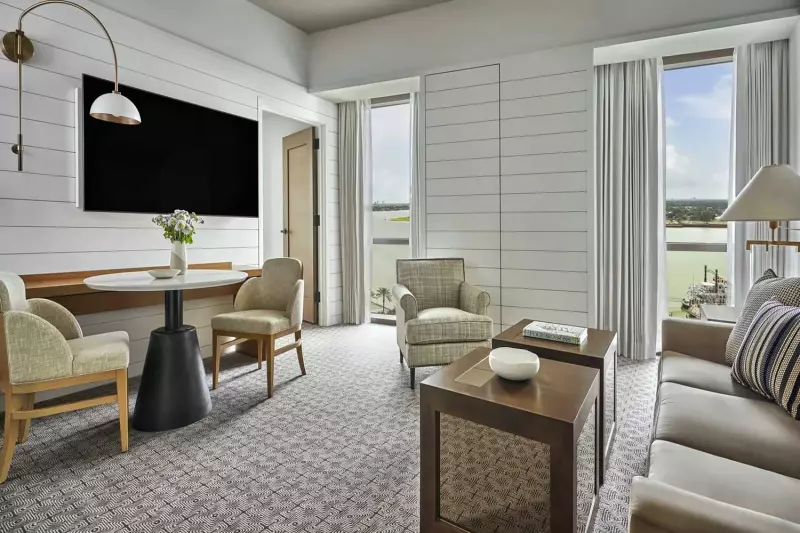Deluxe Executive River View Suite