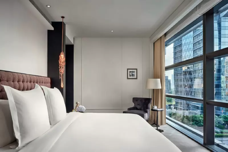 Manor Suite