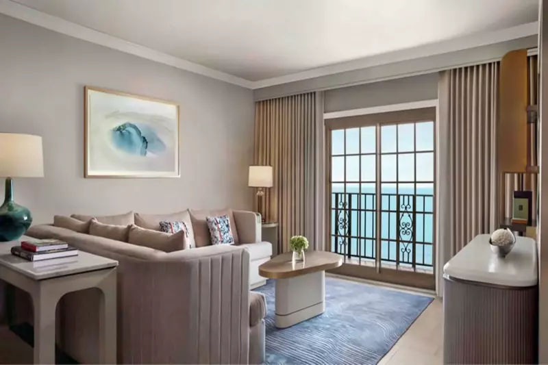 Oceanfront Suite