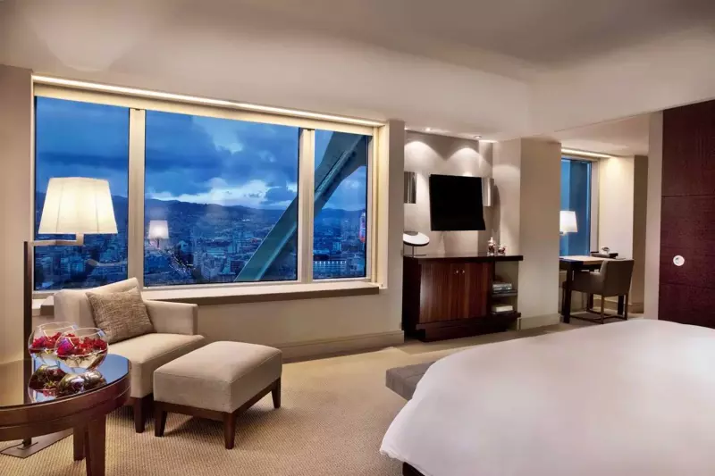 Skyline City View Suite