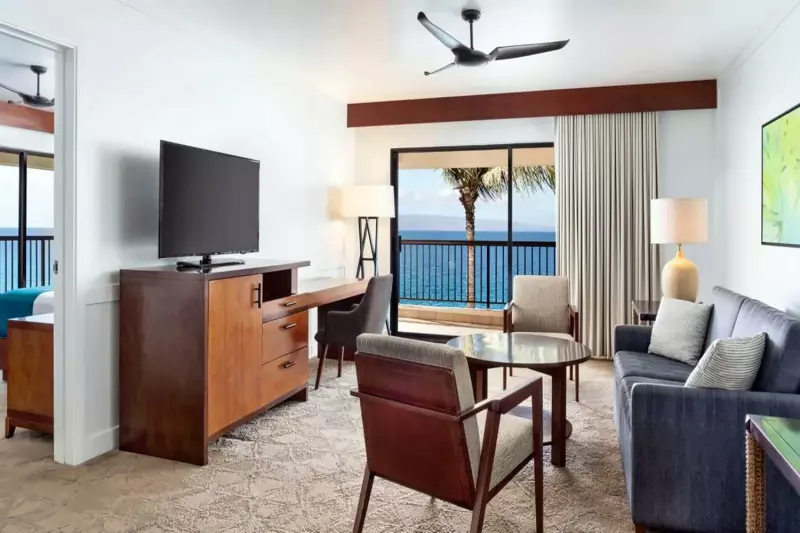 Moana Oceanfront Suite