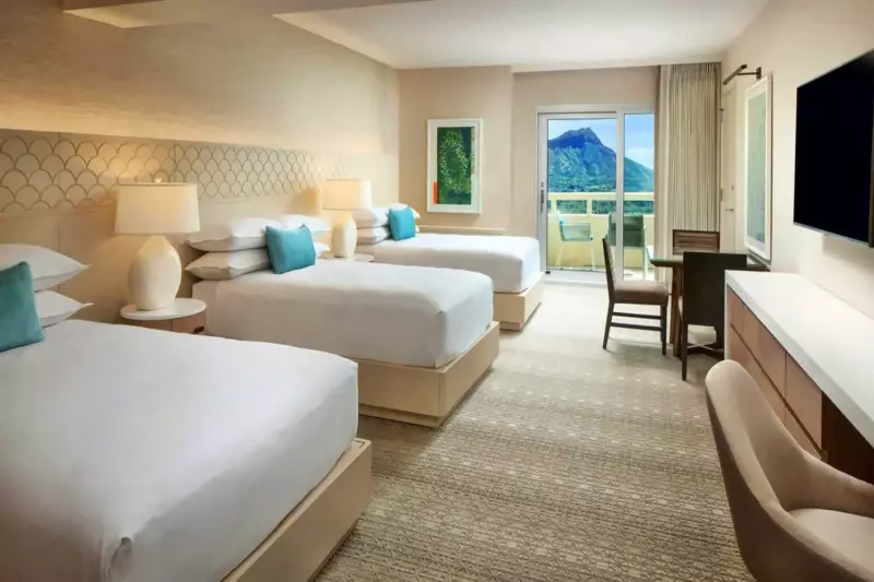 Large Luxury Oceanfront Corner Room