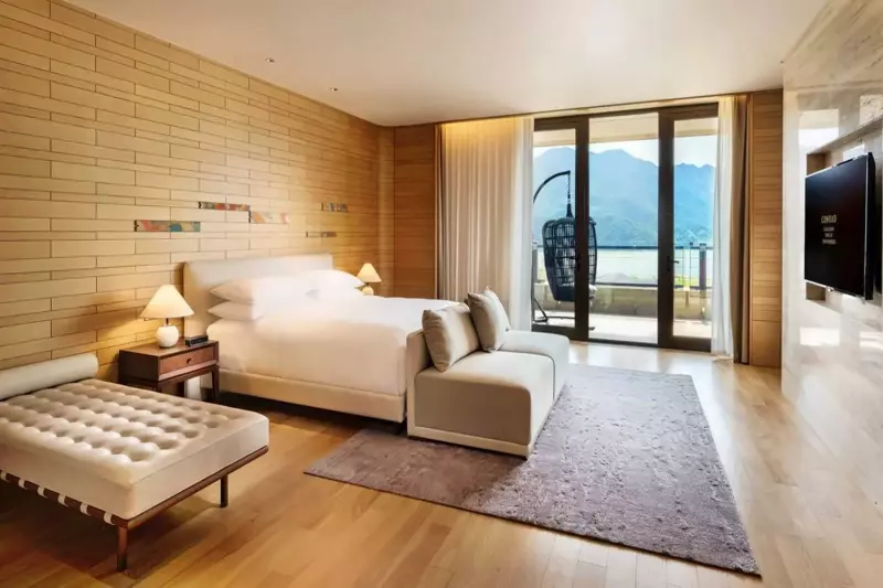 Premium Suite