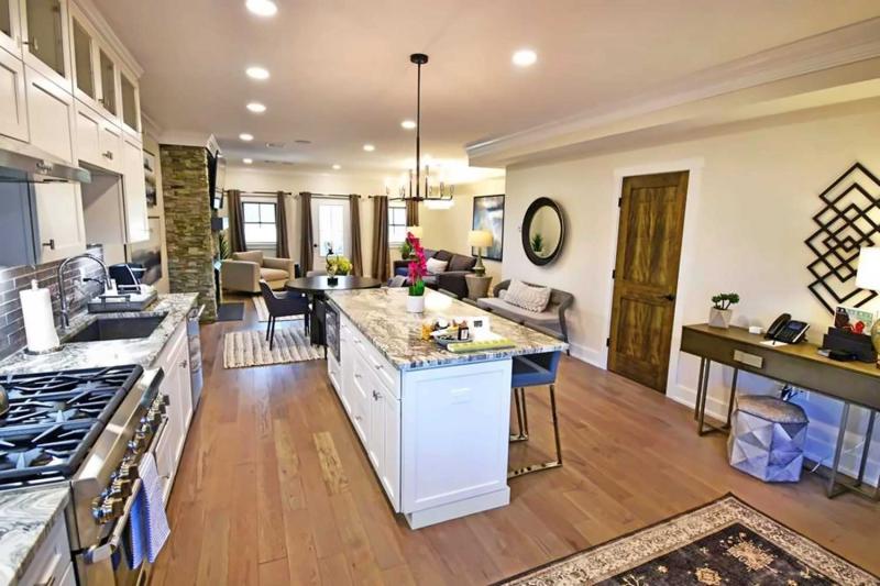 2 Bedroom Deluxe Townhome