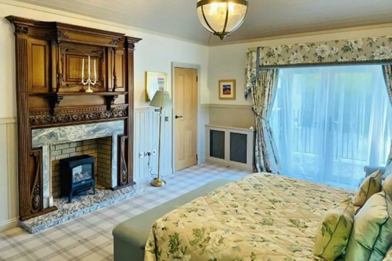 East Lodge 
