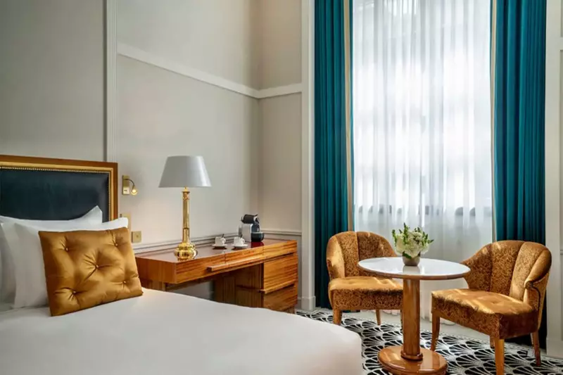 Superior Courtyard View Room