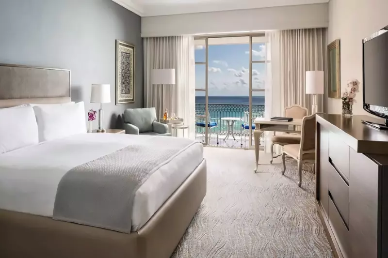 Deluxe Seafront Room