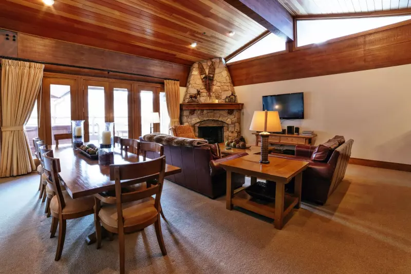 2 Bedroom Flagstaff Suite