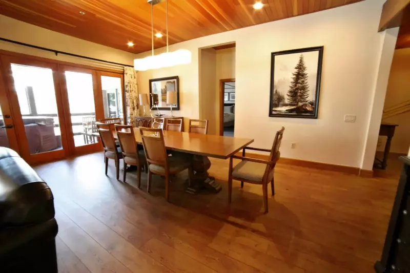 4 Bedroom Premium Luxury 3 Hot Tubs Suite