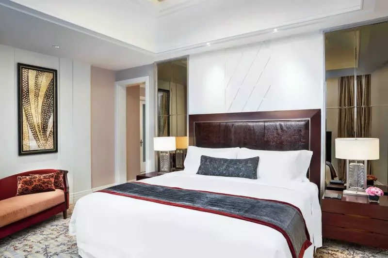 Empire Suite